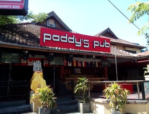 Paddy's Pub
